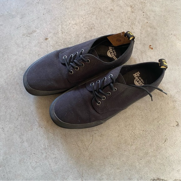 Dr martens shoes - Picture 2 of 3